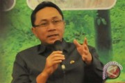 20110429034538zulkifli-hasan